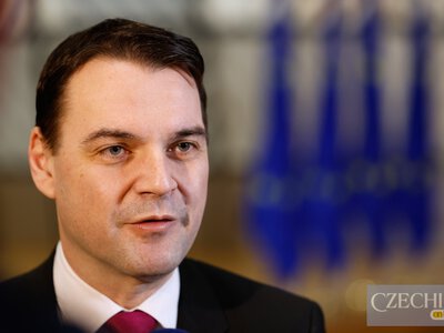Чехія та десять країн закликають до суворішого оформлення туристичних віз для росіян