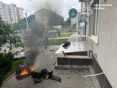 Фото наслідків ранкового обстрілу Харкова показали у прокуратурі