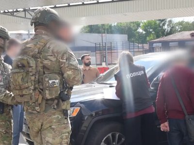 6000 доларів за вплив на командування: в Одесі викрили військовослужбовця
