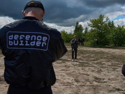 Дрон на 600 кілометрів, ШІ з самонаведенням і БРДМ без водія: що показали на оборонному демо-дні