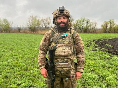 Боротьба за ходьбу та ліву руку: Розовий розповів про свою реабілітацію після тяжкого поранення
