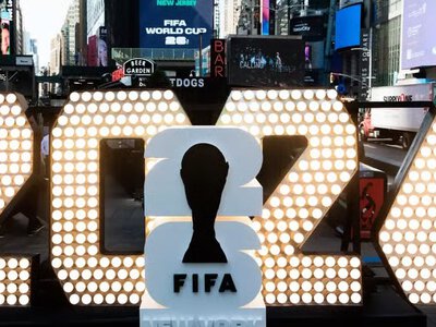 ФІФА заборонила проносити багаторазові пляшки на стадіони ЧС-2026 — BBC