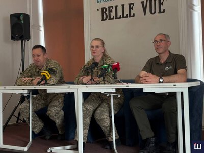 Електронна черга, нові правила для виїзду дітей та рекрутинг: як працюватиме буковинський кордон у туристичний сезон