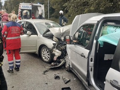 На Бучанщині сталася смертельна аварія що забрала життя водія та пасажирки