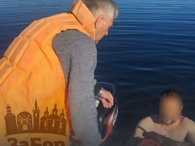 У Запоріжжі чоловіка заплив далеко від пляжу і  його почало затягувати під ДніпроГЕС