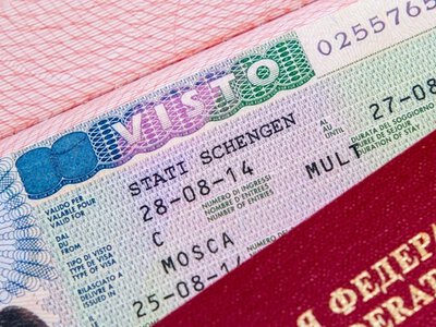 Одинадцять країн закликали ЄС посилити обмеження на видачу шенгенських віз громадянам Росії