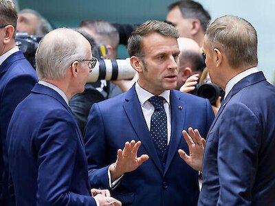 Визначилася трійка лідерів у ЄС, яка виступає за переговори з Росією