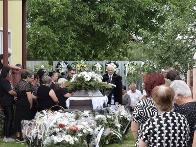 У Берегівській громаді попрощалися з померлим воїном Корнелом Полнером