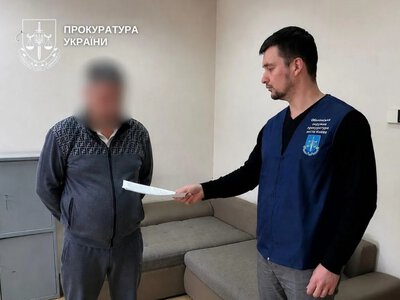 У Києві чоловік пропонував працевлаштування двірником за $4000 для бронювання