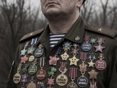 У росії ситуація з нагородами вийшла з-під контролю, цивільні масово купують бойові ордени - розвідка