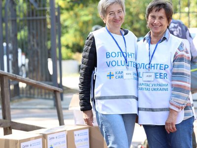 На Дніпропетровщині переселенцям виплатять по 12 300 грн: як ВПО отримати фінансову допомогу від «Карітас»