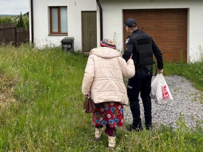 У Рівному патрульні допомогли 79-річній жінці повернутися додому