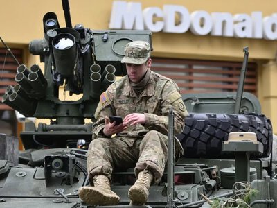 Бронювання за 26 тисяч гривень: чому підприємствам потрібно підняти зарплати вже у червні 