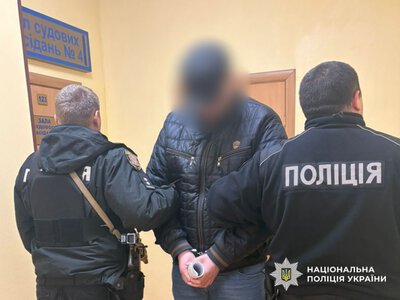 16 тисяч доларів за фейкову інвалідність: на Одещині судитимуть сімейного лікаря та його «асистентку»
