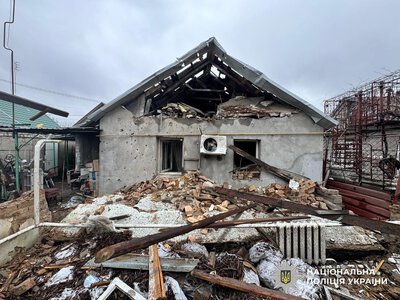 На Херсонщині ворожі дрони залітають просто у вікна будинків