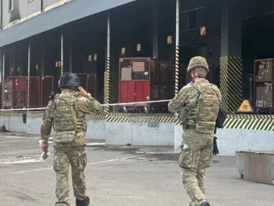Вибух на поштовому терміналі в Києві: загинув працівник, ще двоє людей постраждали