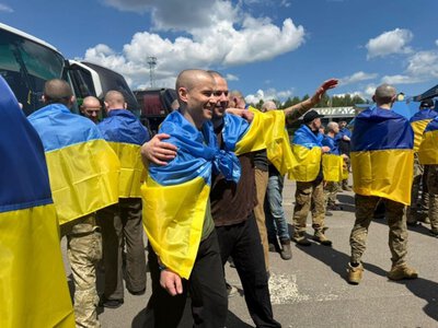 Україна повернула з російського полону 185 військових і одного цивільного — Зеленський