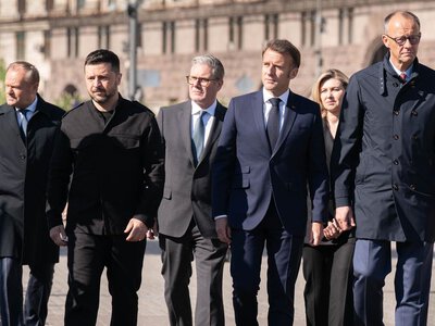 Коаліція рішучих збирається в Парижі: Макрон готує важливу зустріч із Зеленським