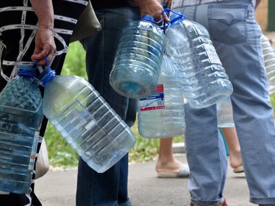 «Води для всіх не буде»: російські чиновники визнали гуманітарну кризу на окупованій Донеччині