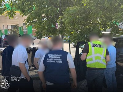 Представлявся бригадним генералом: на Буковині спіймали ексвійськового на хабарі