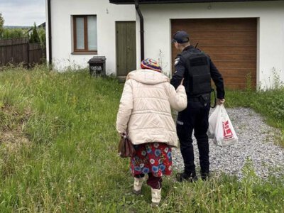 У Рівному додому повернули дезорієнтовану літню жінку