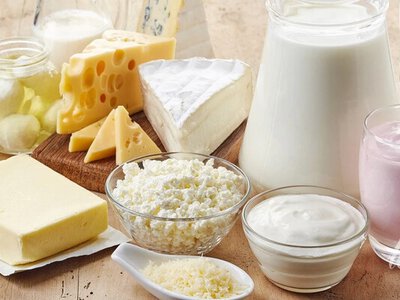 Які молочні продукти незабаром здешевшають для киян