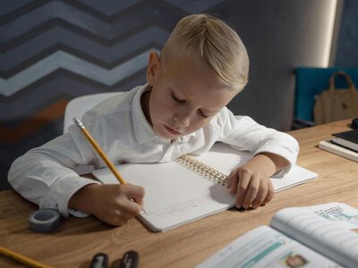 Про це варто подумати вже: що потрібно купити дитині в 1 клас