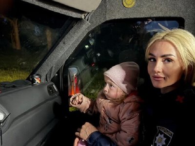 «Білі янголи» евакуювали ще 12 мешканців Буриньскої громади, серед них троє дітей