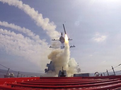 США знищили чотири іранські дрони-камікадзе в Ормузькій протоці та нанесли удари по радарах у Ірані