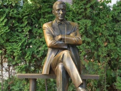 Після демонтажу пам’ятника Булгакову у мережі згадали заяву Зеленського 2021 року: що він казав