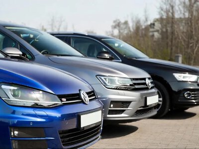 Залишитеся біля розбитого корита: через які підступні нюанси українцям почали масово відмовляти в реєстрації авто з-за кордону