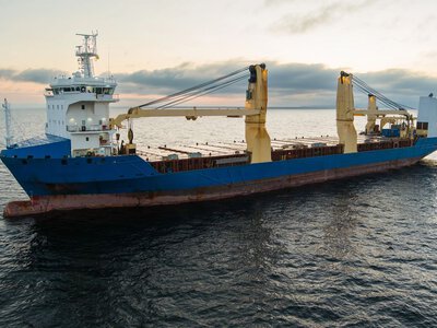 Суд Швеції дав зелене світло: Україна зможе повернути вкрадене Росією зерно