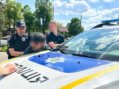 У Рівному чоловік пограбував перехожого серед білого дня: його судитимуть 