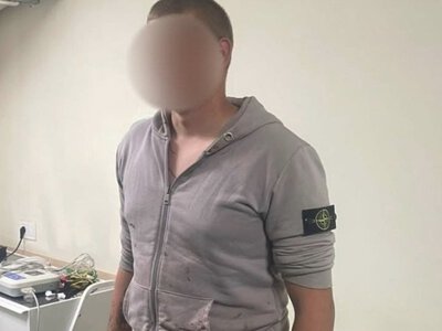 У Берегові затримали юнака, який розбив вітрину магазину та викрав товар