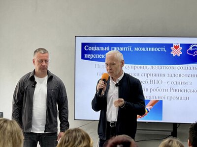 Міський голова Харкова Ігор Терехов у Рівному оглянув маршрут безбар’єрності