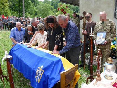 Калуська громада попрощалася із полеглим Захисником Богданом Гринівим