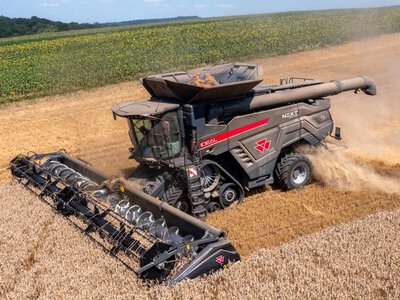Massey Ferguson представляє оновлені комбайни Next Edition