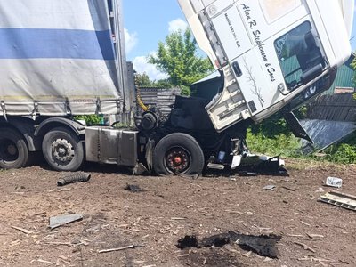 Обстріли Харківщини не припиняються: пошкоджено підприємство та АЗС