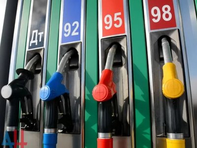 Через дефіцит пального та товарів жителі Генічеського району змушені стояти в чергах по 15 годин - Херсон Daily