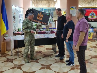 У Тячеві капітану Леону Данку вручили відзнаку «За поранення» (ФОТО)