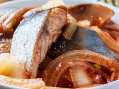 Як приготувати оселедець у кетчупі в домашніх умовах - На пенсії
