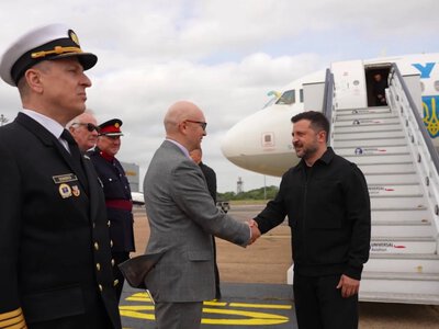 Зеленський відвідав Британію для переговорів зі Стармером, Макроном та Мерцом