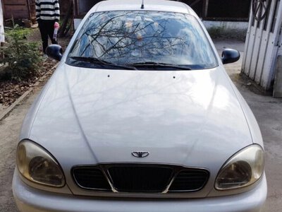 Ціна тішить: “Капсулу часу” Daewoo Lanos 2007 року із пробігом лише 8800 км продають в Україні (ФОТО)