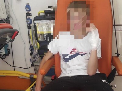 На Мукачівщині 14-річний хлопець травмував руку канцелярським ножем
