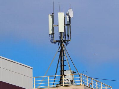 Запуск 5G в РФ: росіянам доведеться міняти телефони через «незвичні» частоти зв'язку