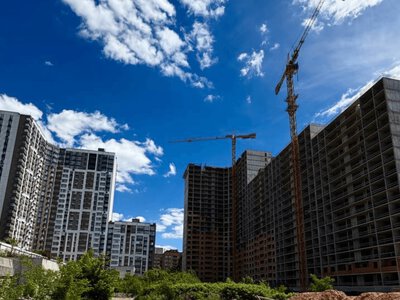 У Києві завершили важливий етап будівництва великого житлового комплексу