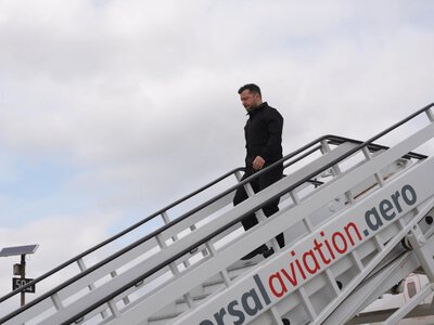 Борт Зеленського змінив звичний маршрут до Великої Британії