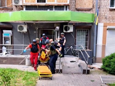Росіяни атакували Нікополь на Дніпропетровщині: загинула людина, є поранені (доповнено)