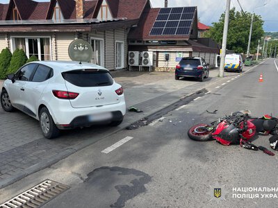 22-річний мотоцикліст травмувався внаслідок ДТП у Чернівцях