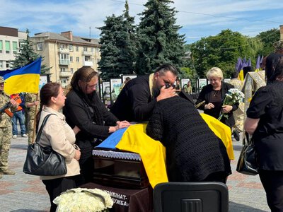 У Рівному попрощалися із загиблим захисником Сергієм Веремою